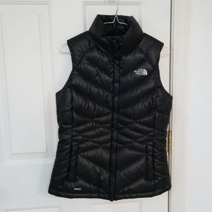 Black The North Face puffy vest